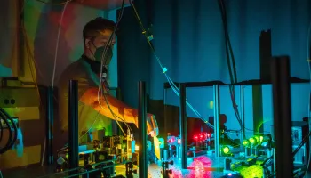 Congratulations to Dr. Colenso Speer and his colleagues for landing their research on the cover of Analytical Chemistry 