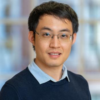 Portrait of Guanchao Ding